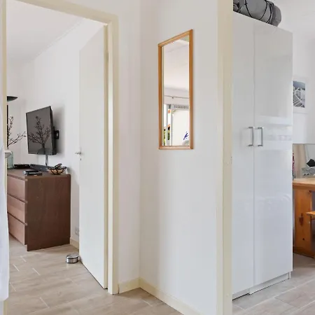 Vakantiehuis Urban Bungalow In With Swimming Pool